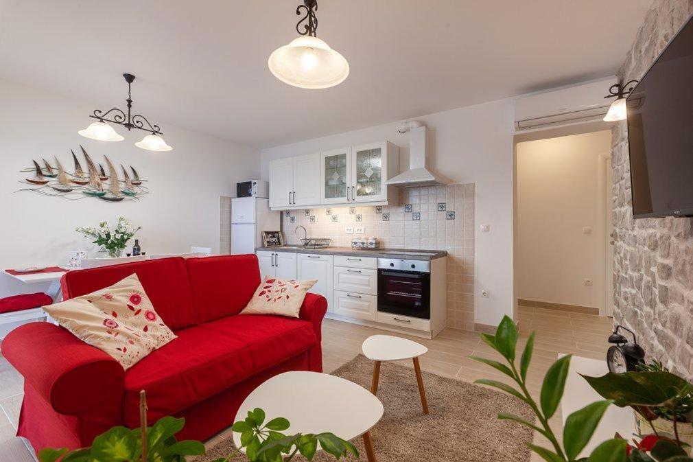 Apartmani Mirona - Tučepi Eksteriør bilde