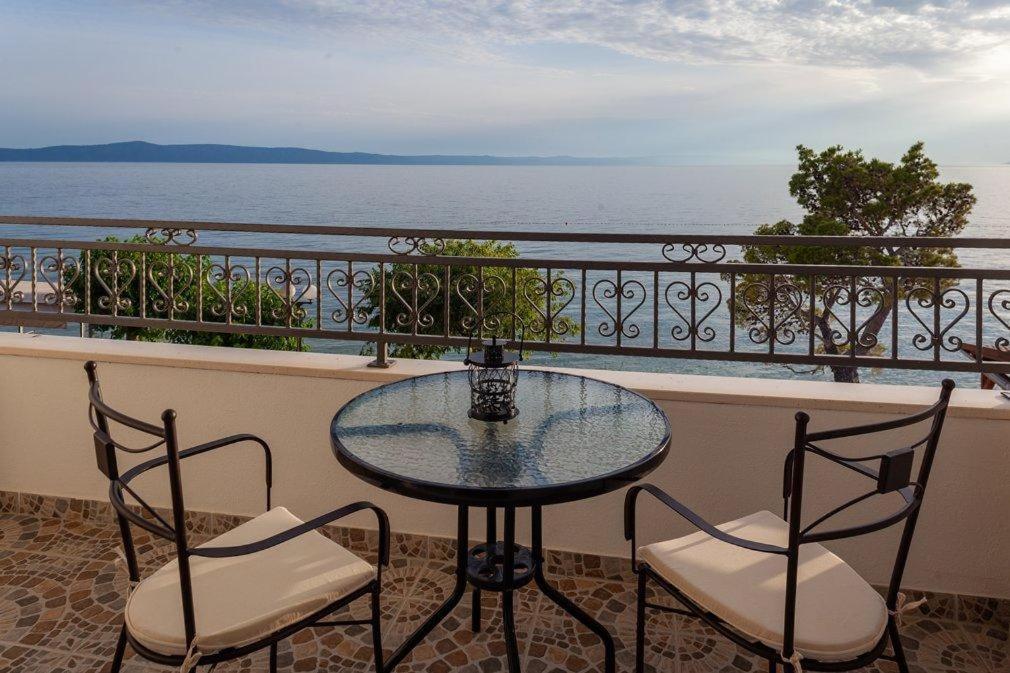 Apartmani Mirona - Tučepi Eksteriør bilde