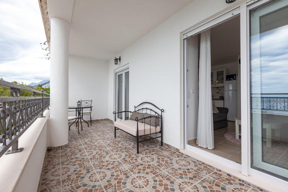 Apartmani Mirona - Tučepi Eksteriør bilde