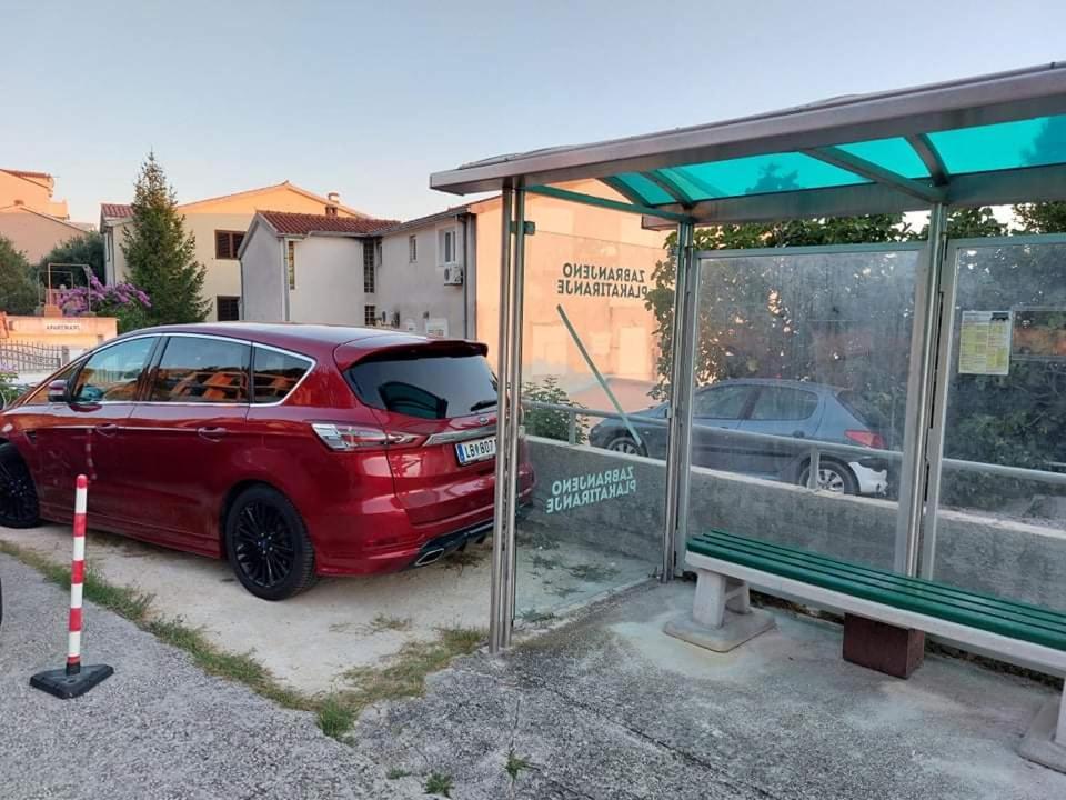 Apartmani Mirona - Tučepi Eksteriør bilde